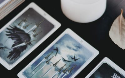 Briser les mythes sur le Tarot : Embrasser la vérité et la transformation
